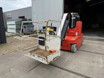2013-jlg-toucan-1210-1463392-47875052