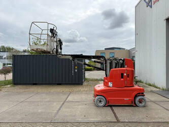2013-jlg-toucan-1210-1463392-47875061