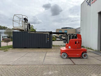 2013-jlg-toucan-1210-1463392-47875062
