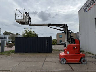 2013-jlg-toucan-1210-1463392-47875065