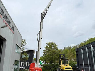 2013-jlg-toucan-1210-1463392-47875070