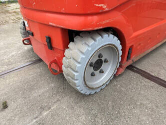 2013-jlg-toucan-1210-1463392-47875074