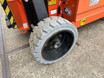 2014-holland-lift-x-105el16-47875167