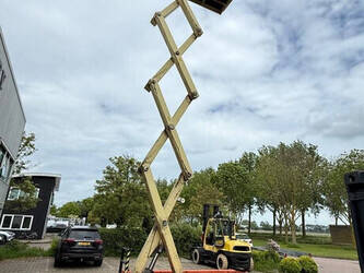 2014-holland-lift-x-105el16-47875173
