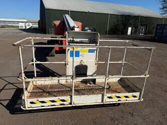 2015-genie-s-65-trax-1463407-47875441