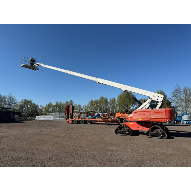 2015 Genie S-65 TRAX-47875444