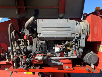 2015-genie-s-65-trax-1463407-47875457