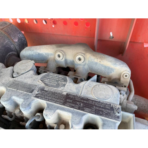 2015 Genie S-65 TRAX-47875458