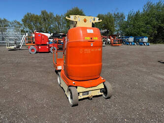 2013-jlg-t10e-1463412-47875596