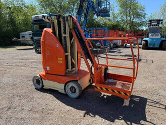 2013-jlg-t10e-1463412-47875599