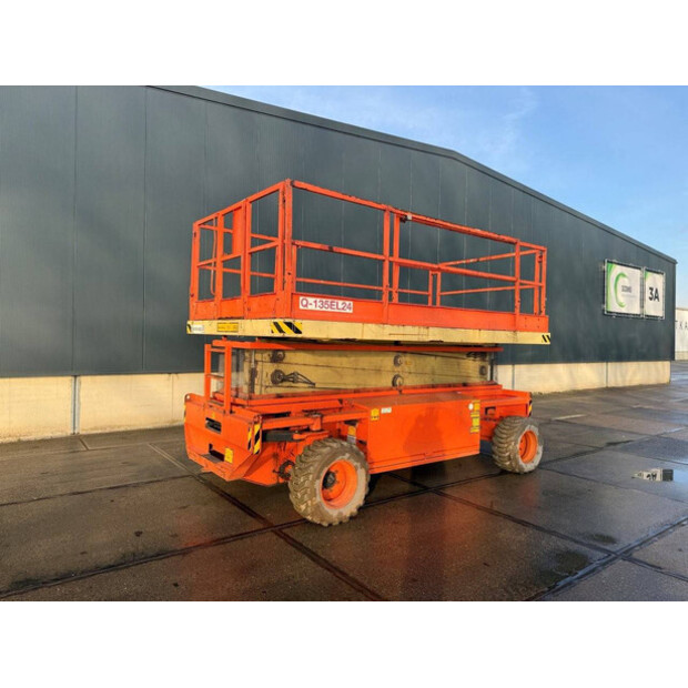 2010 هولاند ليفت Monostar Q135EL24-47875708