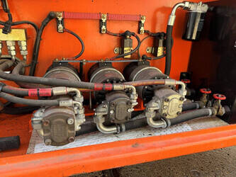 2010-holland-lift-monostar-q135el24-1463416-47875723