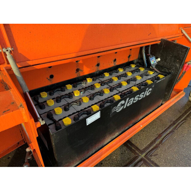 2010 هولاند ليفت Monostar Q135EL24-47875727