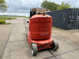 2015-jlg-toucan-12e-plus-47875921