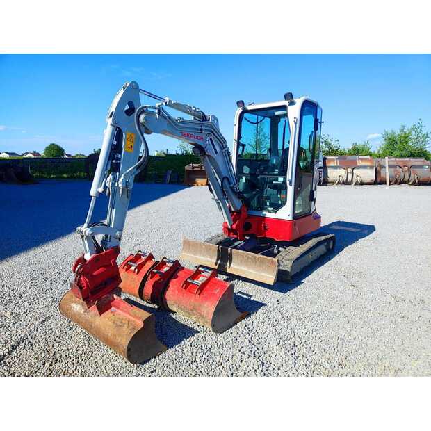 2023 TAKEUCHI TB325R-47884426