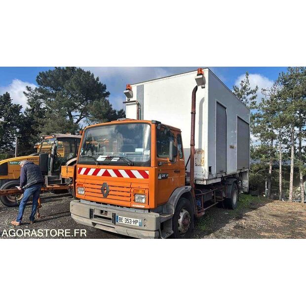1996 رينو M180-47887387