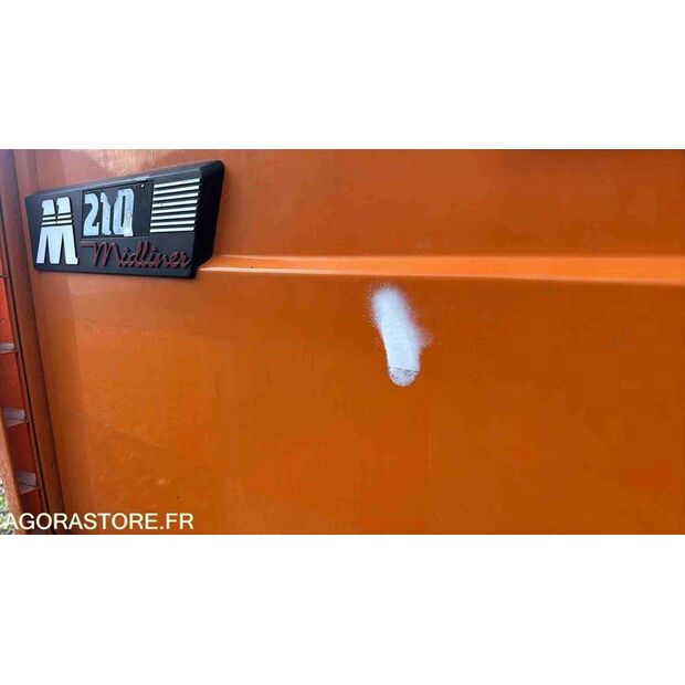 1996 رينو M180-47887394