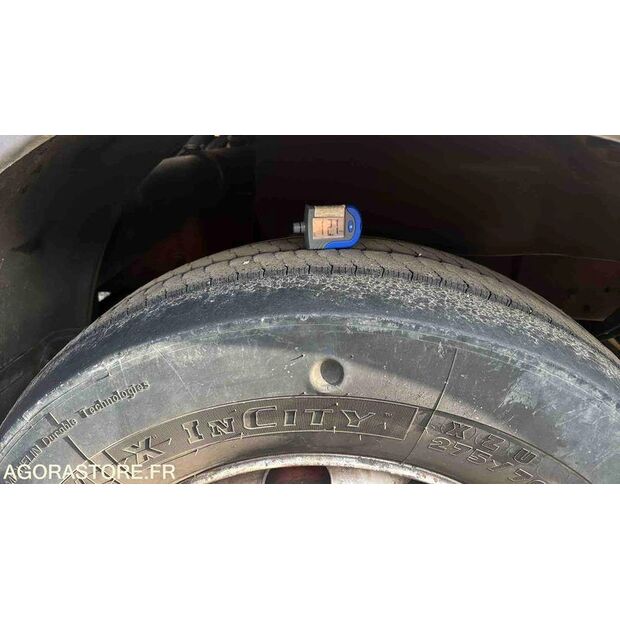 1996 رينو M180-47887417