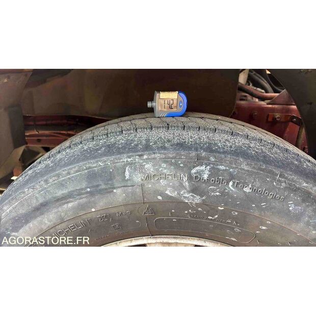 1996 رينو M180-47887418