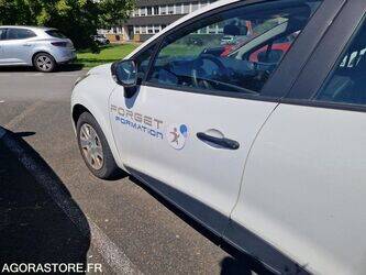 2016-renault-clio-1463536-47887626