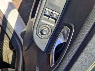 2016-renault-clio-1463536-47887628