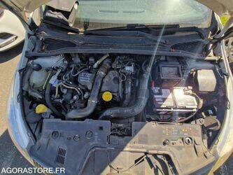 2016-renault-clio-1463536-47887633