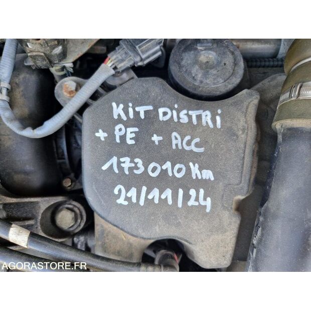 2016 Renault Clio-47887634