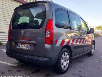 2010-peugeot-partner-1463541-47887805