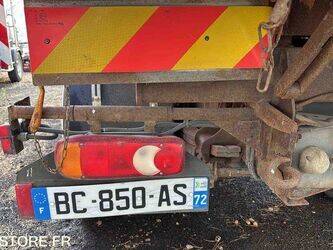 2000-renault-m150-1463545-47887956