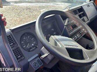 2000-renault-m150-1463545-47887960