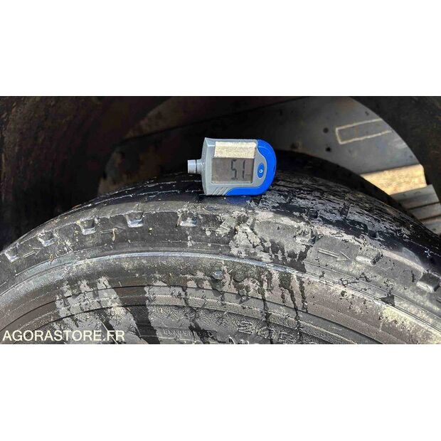 2000 Renault M150-47887975