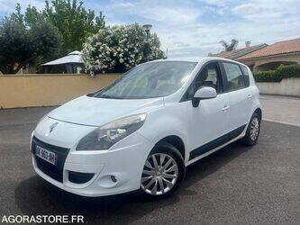 Image de VOITURES 2010 Renault Megane