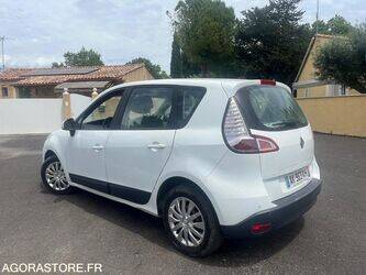 2010-renault-megane-1463552-47888210