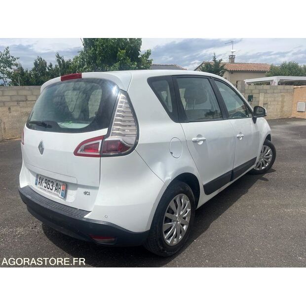 2010 Renault Megane-47888211