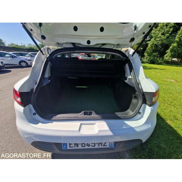 2017 رينو Clio-47888303