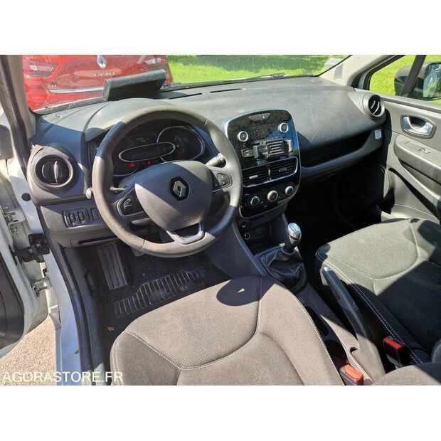 2017 رينو Clio-47888313