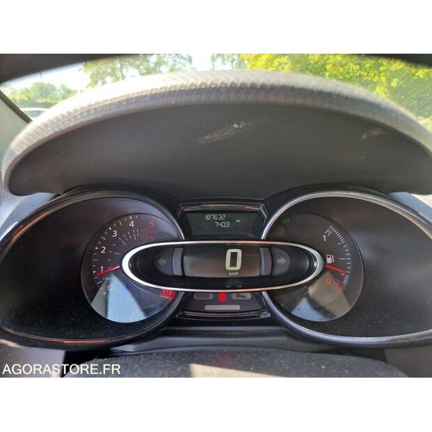 2017 رينو Clio-47888316