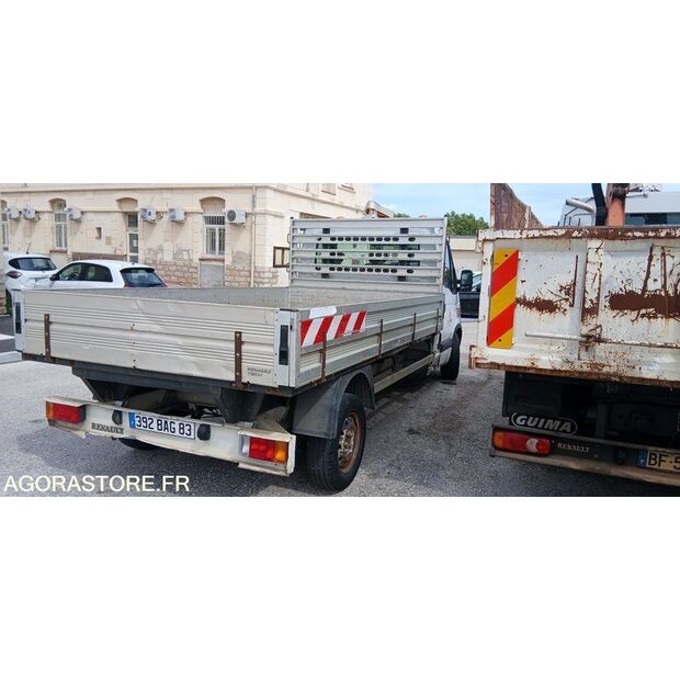 2005 Renault Master-47888537
