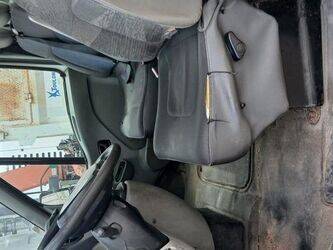 2005-renault-master-1463564-47888542