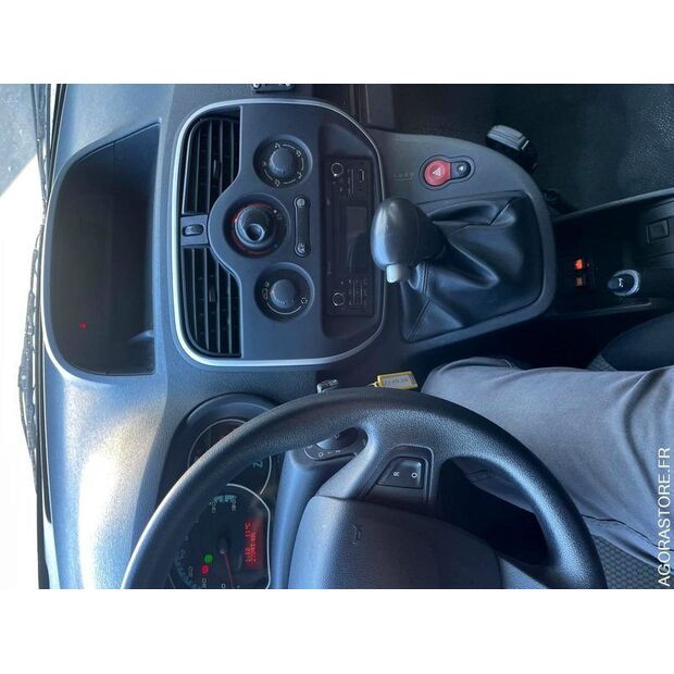 2017 Renault Kangoo-47888569