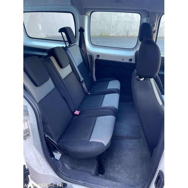 2017 Renault Kangoo-47888571