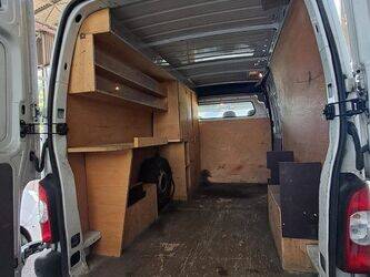 2010-renault-master-1463566-47888597