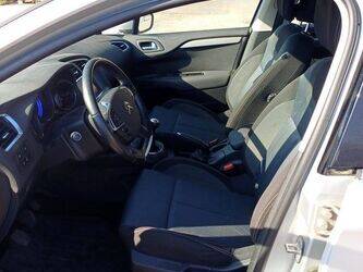 2012-citroen-c4-1463567-47888634