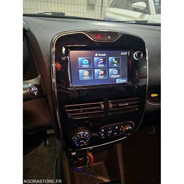 2014 Renault Clio-47888775