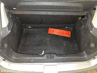 2014-renault-clio-1463570-47888782