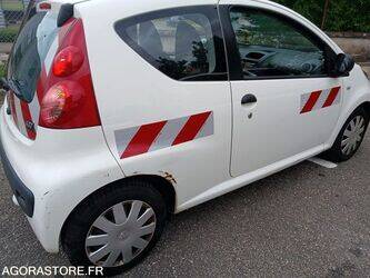 2008-peugeot-107-1463575-47888928