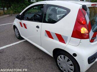 2008-peugeot-107-1463575-47888929