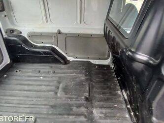 2008-renault-kangoo-1463581-47889058