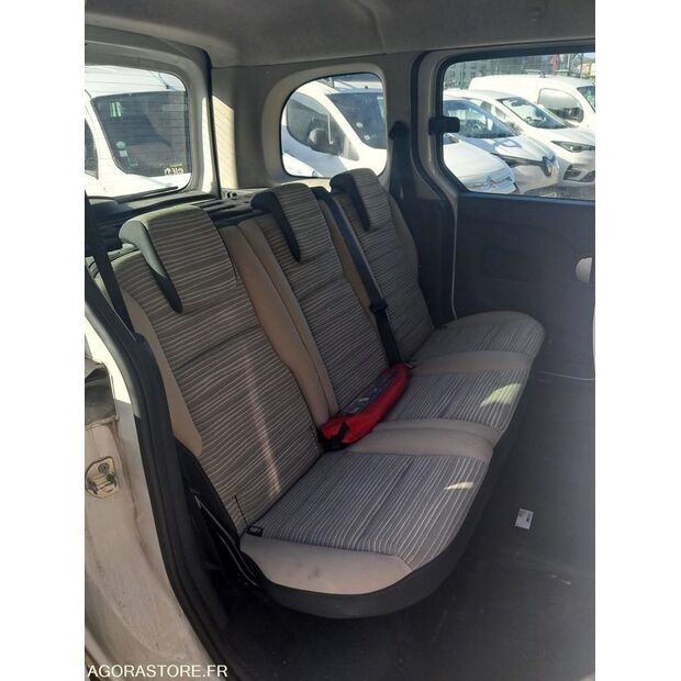 2011 Renault Kangoo-47889098