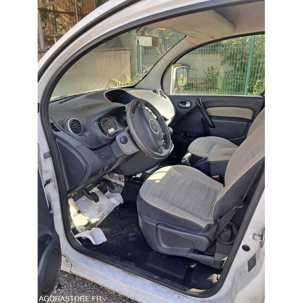 2011 Renault Kangoo-47889106